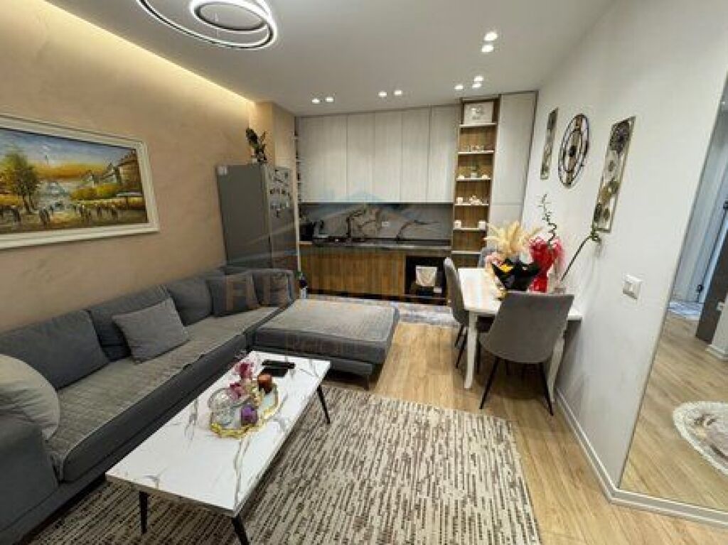 For sale, Apartment 2+1, Fratari Complex, New Ring