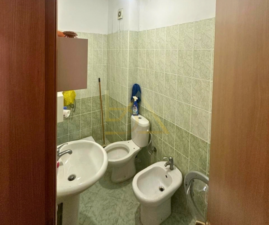 JEPET ME QIRA APARTAMENT 2+1+2 – MBRAPA CASA ITALIA, TIRANË