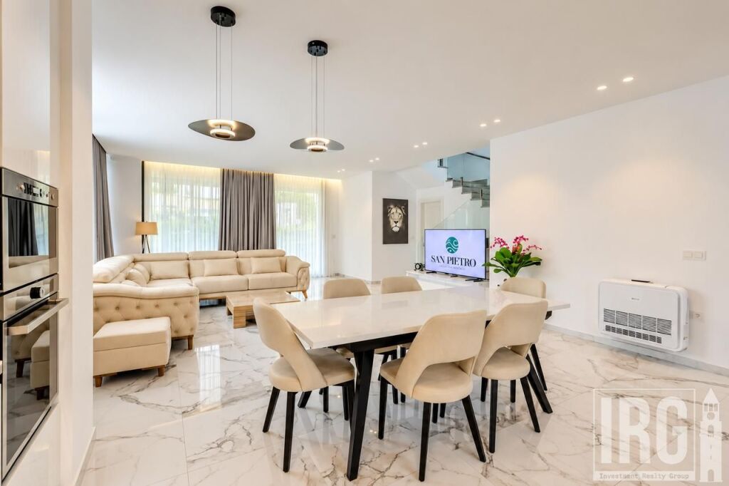 Villa su 2 piani in vendita al San Pietro Resort – Vicino all'Hotel Melia