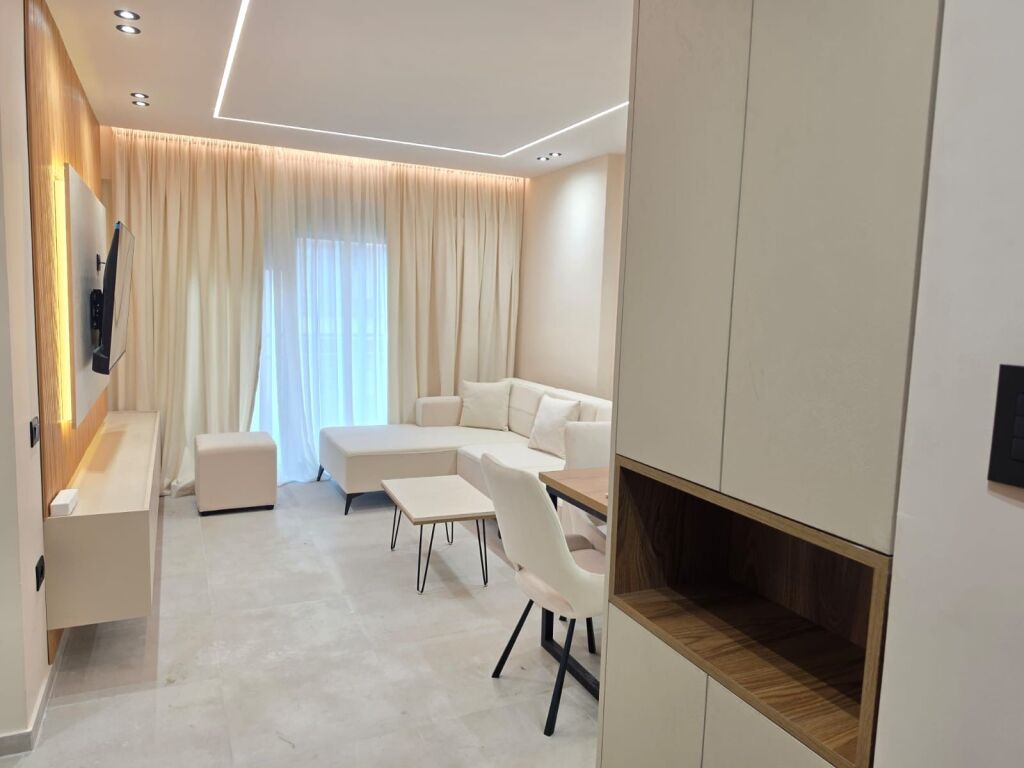 Apartament me qira Lungomare Vlore