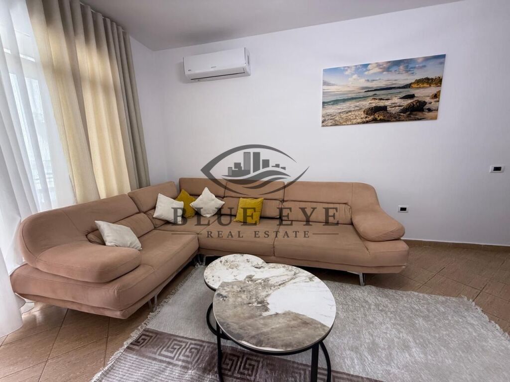 For rent 2+1+1 apartment near the Summer Market, Beach – Durres