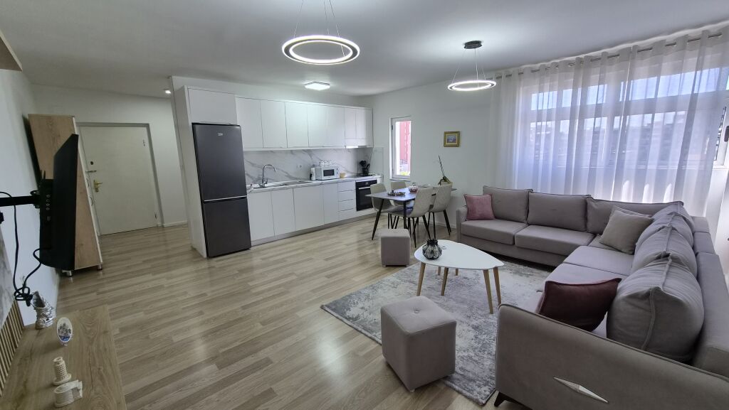🏠 SHITET APARTAMENT 1+1 – RRUGA BARDHYL