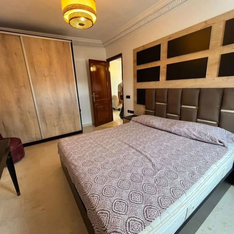 Near the American embassy, a 2+1+2 apartment is for rent.