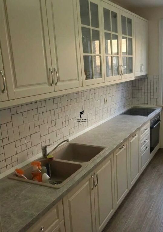APARTAMENT ME QERA 1+1 RRUGA E ELBASANIT 50.000 LEKE FH-95370