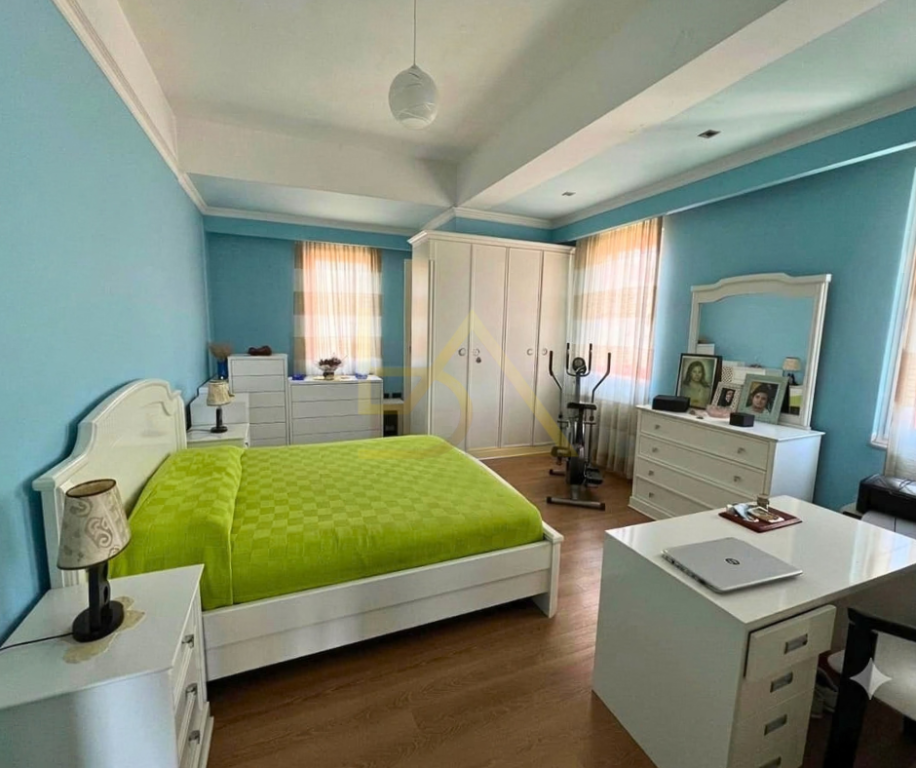 VENDESI MULTIFUNZIONALE IN VENDITA – POGRADEC
