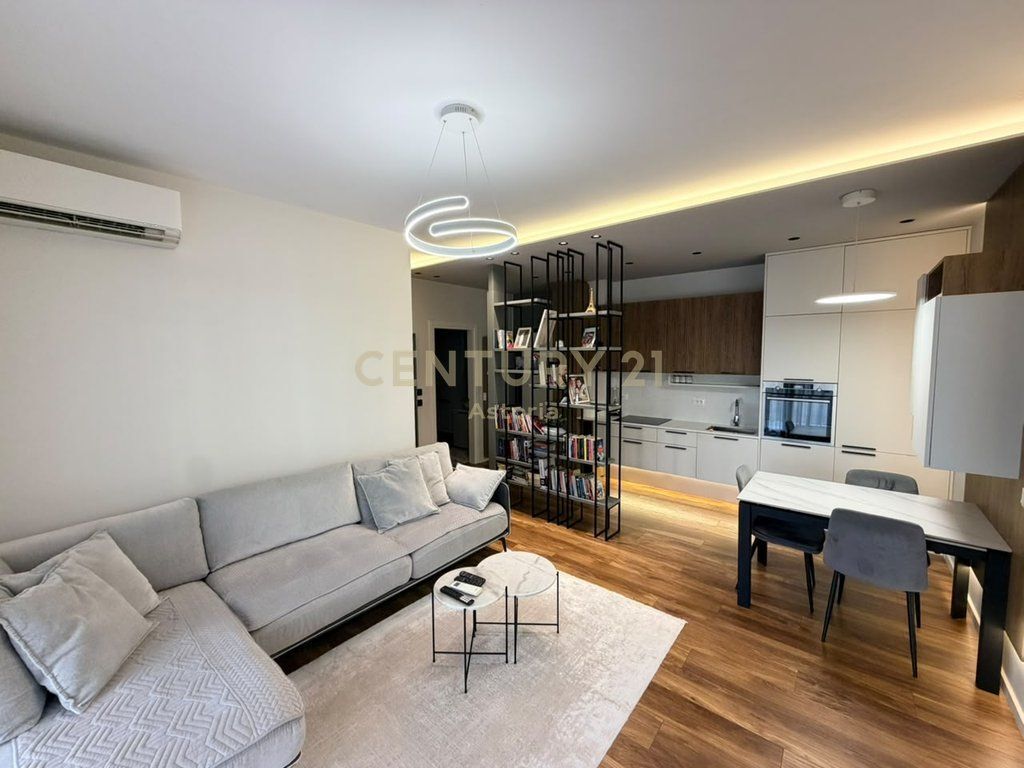 Appartamento Moderno in Vendita a Myslym Shyri – Posizione Premium nel Cuore di Tirana