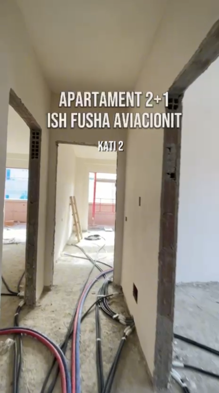 Apartament 2+1, Fusha Aviacionit!