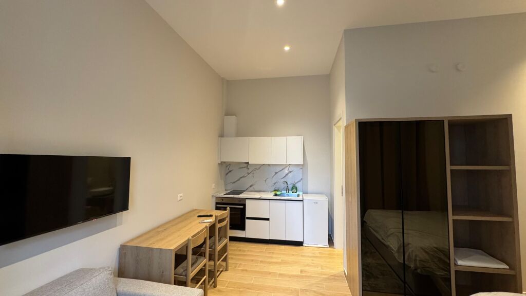 Studio apartment for rent, in Golem!