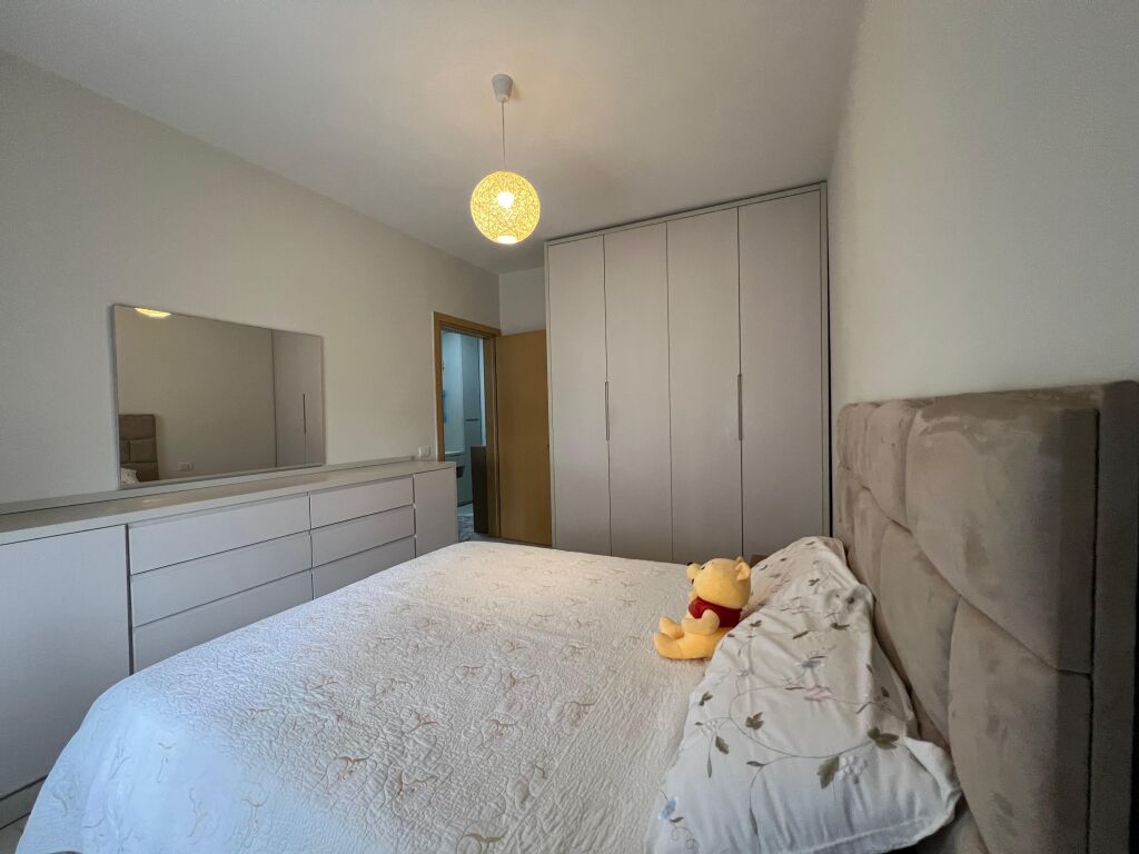 JEPET ME QIRA APARTAMENT 1+1 – LIQENI I THATË