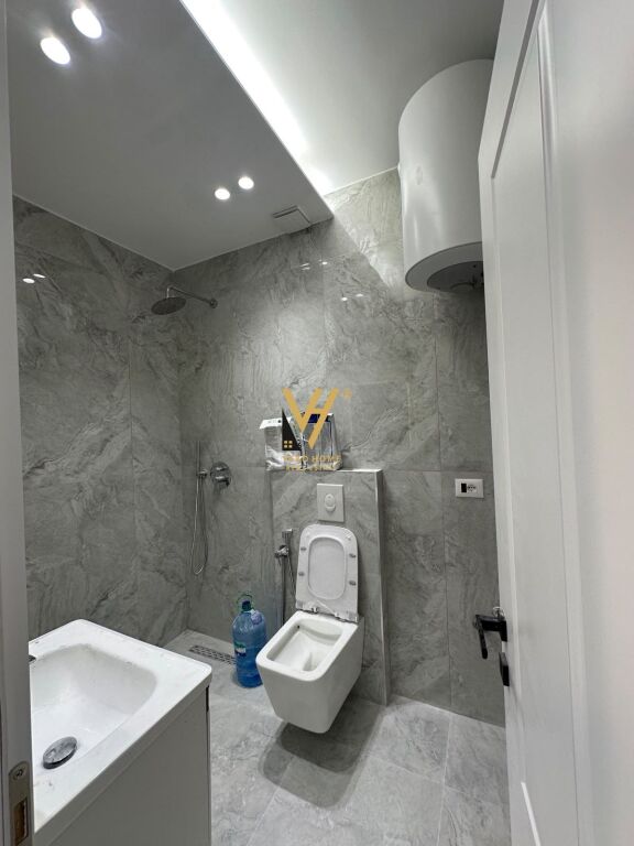 SHITET APARTAMENT 1+1+BLK TE RRUGA BARDHYL 13.700.000 LEKE
