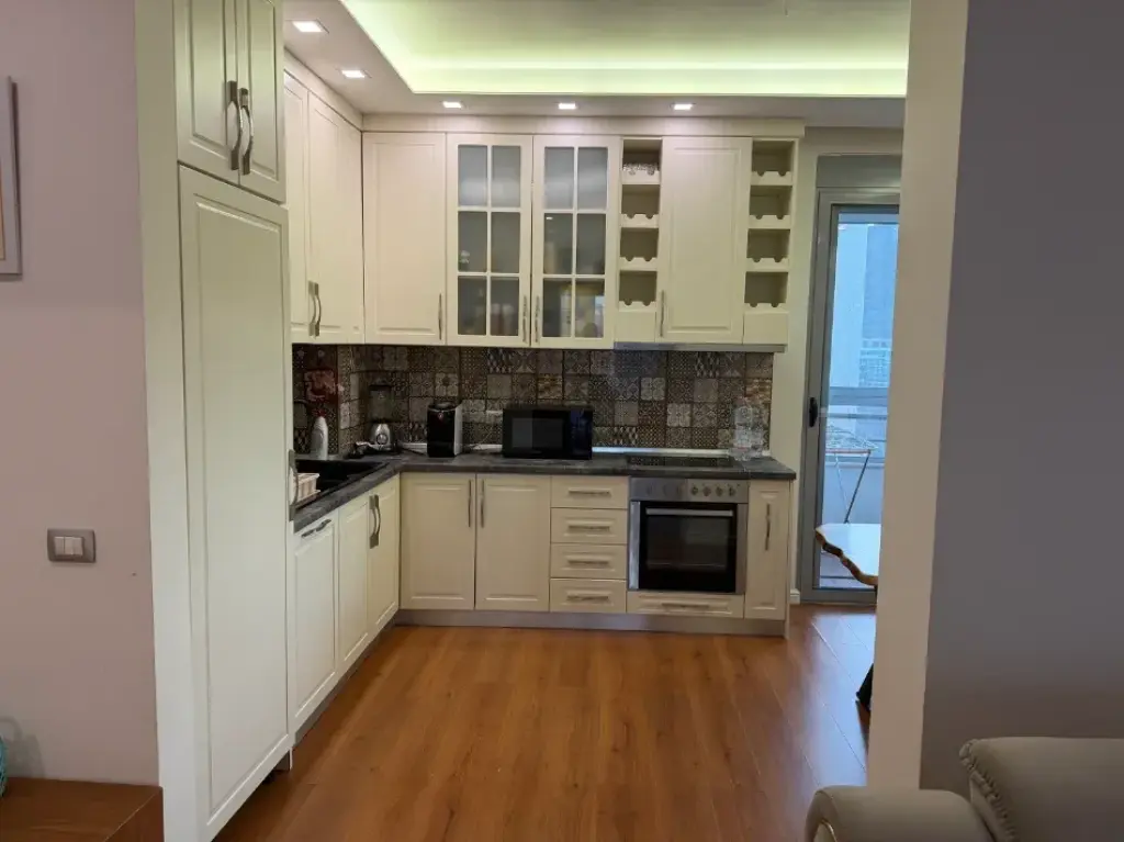 Qera | Apartament 2 + 1+2+2Blk| Liqeni i Thatë | 750 €/muaj