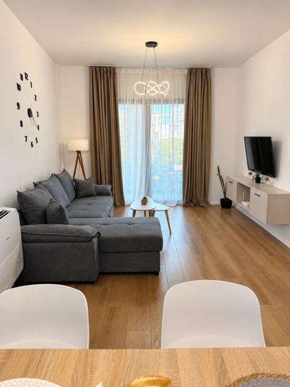 ME QERA: 1+1📍Galeria Roma (Rezidence Luksoze✨️ Rr. E Kavajes ) || 85,000 Leke/Muaj - Pallat V.2025 - KT.4 - SP.90m² || E Pa Banuar 100% E Re