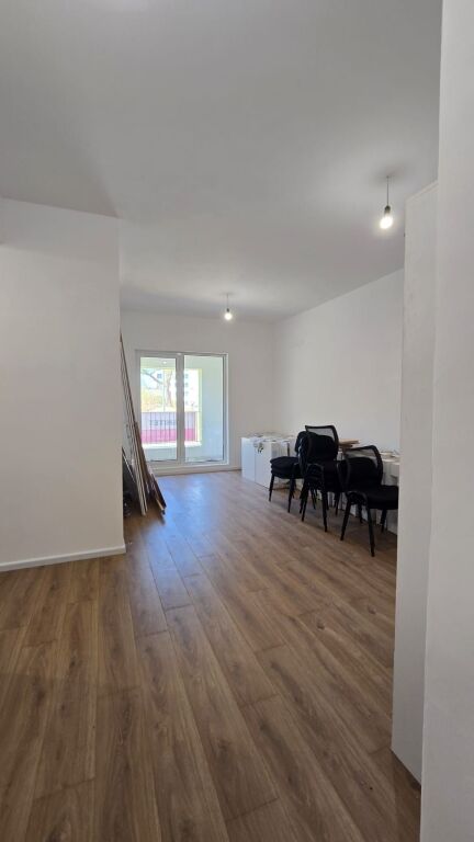 Shitet apartament 2+1+2 tek Rezidenca Kaimi , Rruga Ali Demi .