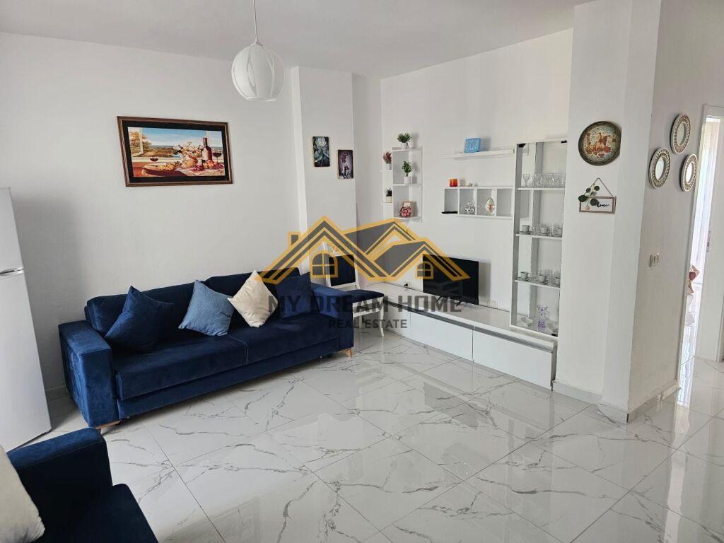 SHITET APARTAMENT 1+1 NE GOLEM