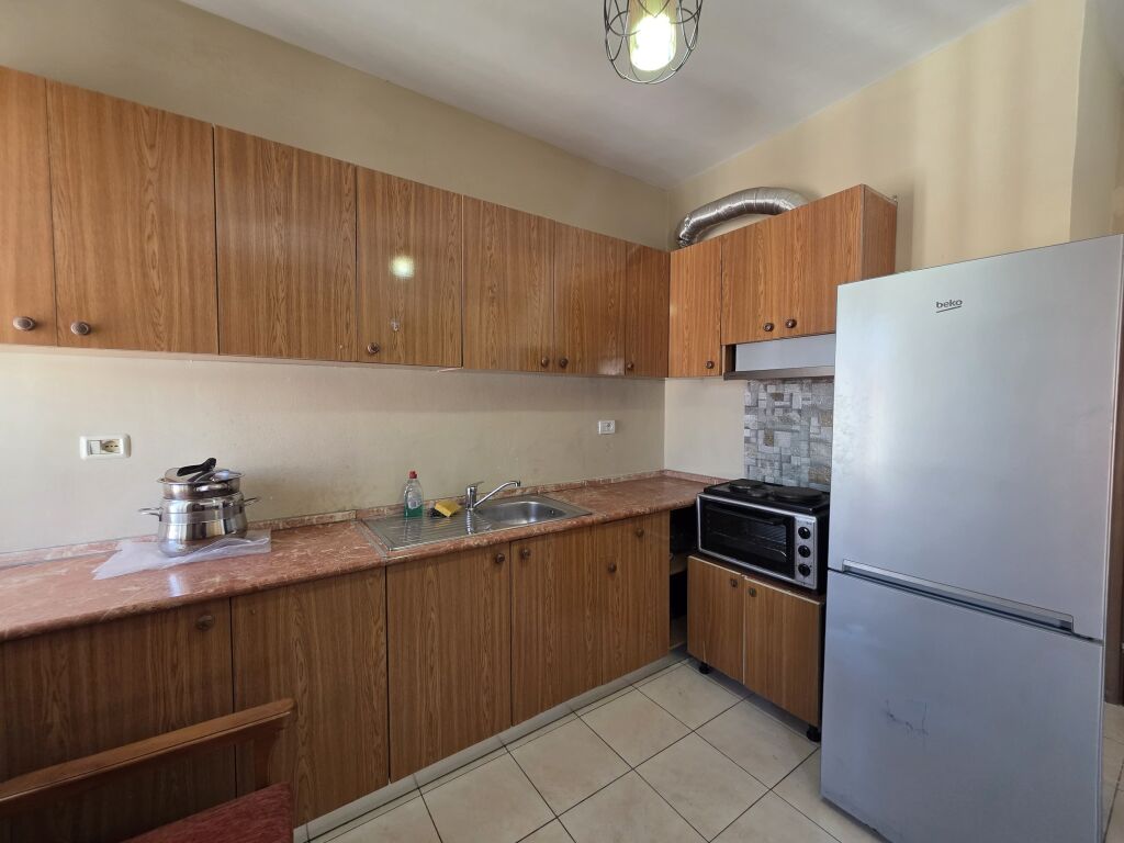 Apartment 1+1, Yzberisht!