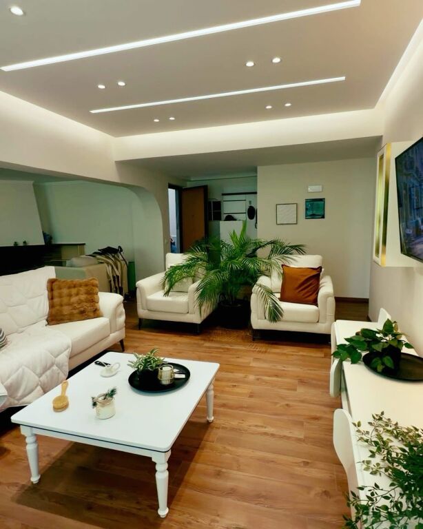 For RENT 2+1 apartment in Bllok, School “11 Janari”