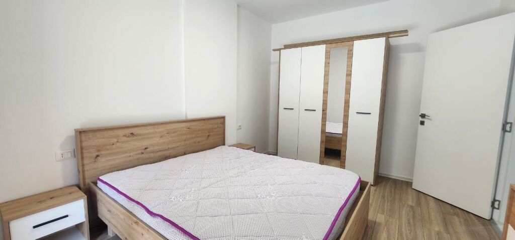 Apartament 1+1 me qira Kompleksi zirkon