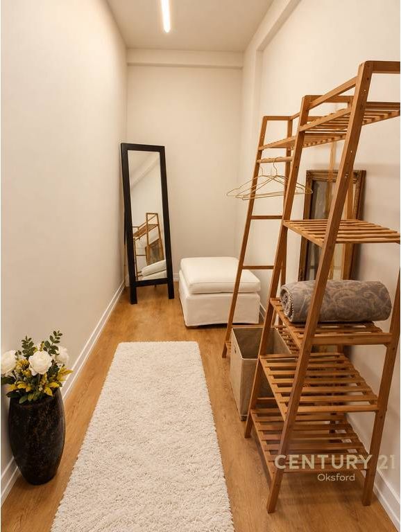 🏡 1+1 i investuar në Shkëmbin e Kavajës – Zgjedhja ideale për banim ose investim!