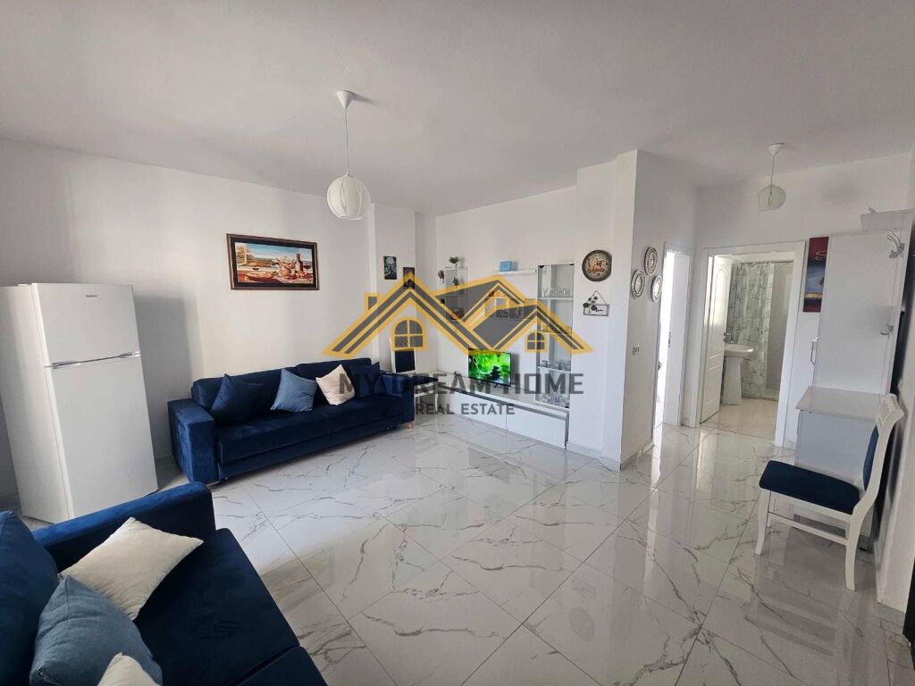 SHITET APARTAMENT 1+1 NE GOLEM