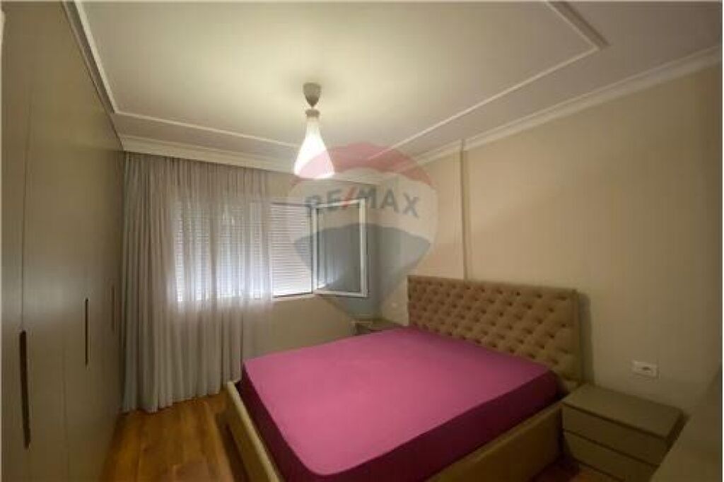 Apartament me qira 1+1+ parkim te green city