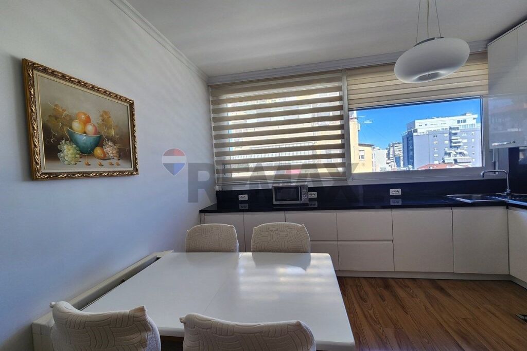 Apartament 2+1 me qira, ne qender