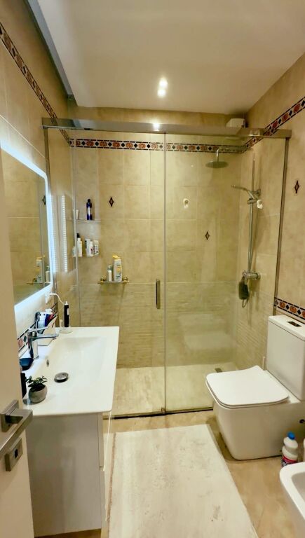 For RENT 2+1 apartment in Bllok, School “11 Janari”