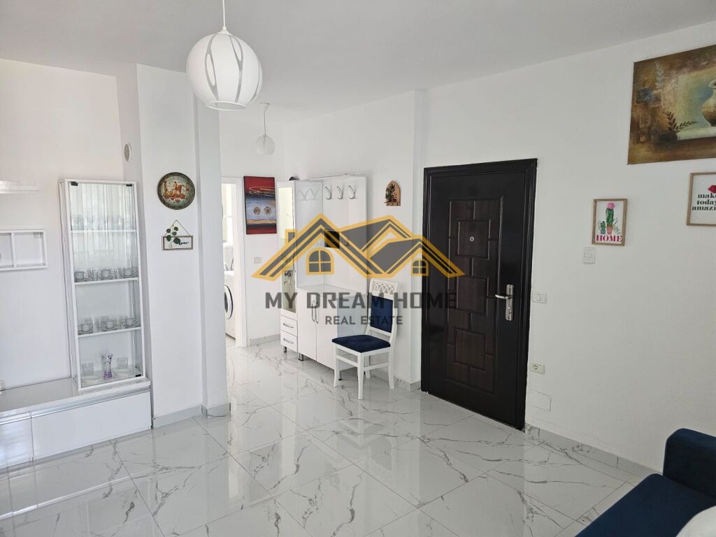 SHITET APARTAMENT 1+1 NE GOLEM