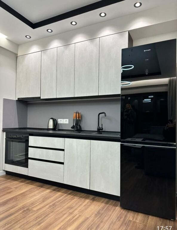 Apartament 1+1 per shitje te Komuna Parisit prane rrethit