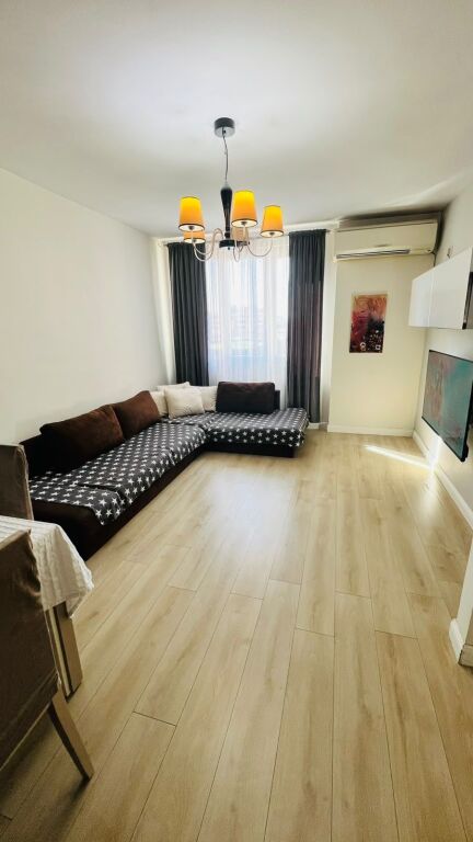 Jepet me qira Apartament 2+1  Kompleksi "KONTAKT" 21 Dhjetori, ish klubi Partizani