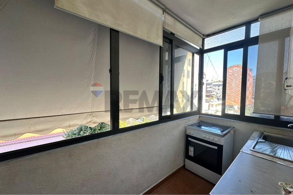 Apartament - Për Shitje - Rruga Muhamet Gjollesha, Tiranë