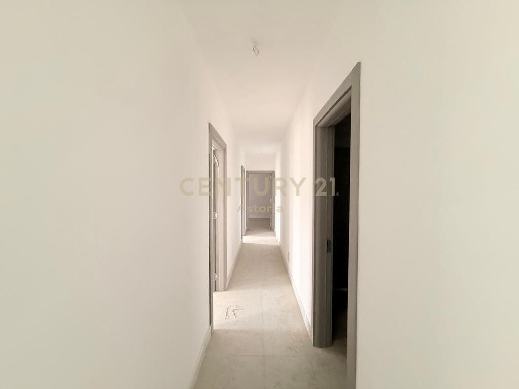 Appartamento 3+1+2 in affitto in via 5 Maji.