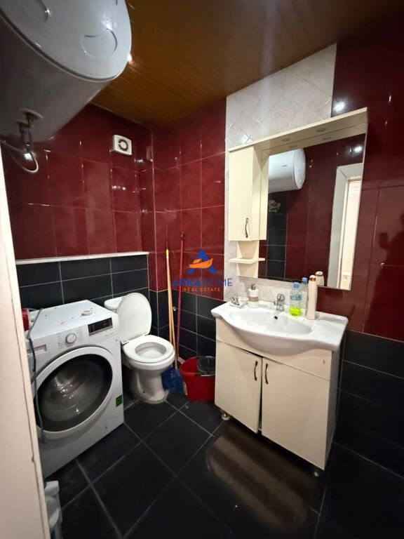SHITET APARTAMENT 2+1+BALLKON VASIL SHANTO" 17.200.000 LEKE