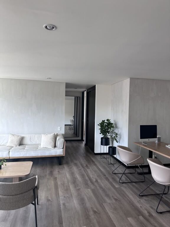 Ne Qender te Tiranes, Jepet me qera apartament modern 1+1.