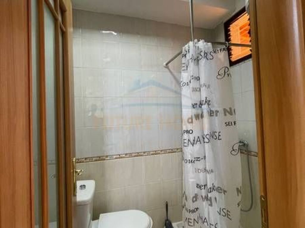 Affitto, Appartamento 3+1+2, Via Kavaja. PRO74880