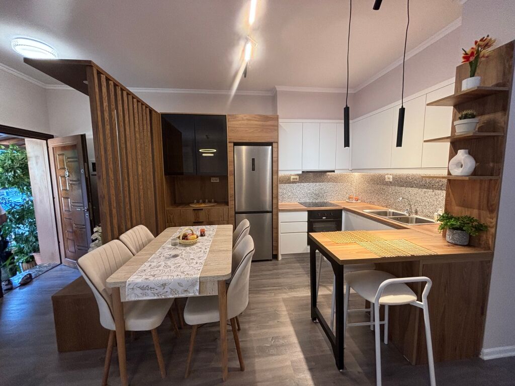 APARTAMENT ME QIRA – PAS LAKE VIEW
