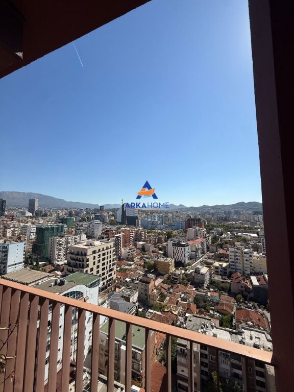 OFFICE FOR RENT 160M2 GROSS "GARDEN BUILDING COMPLEX, KAVAJES ROAD" 2400 EURO (WITHOUT PARKING SPACE)
