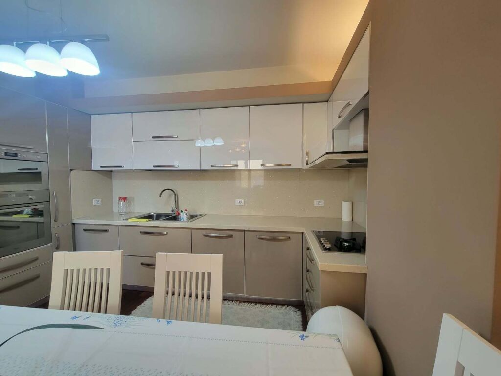 Apartment 2+1+2 for rent Yellow Buildings