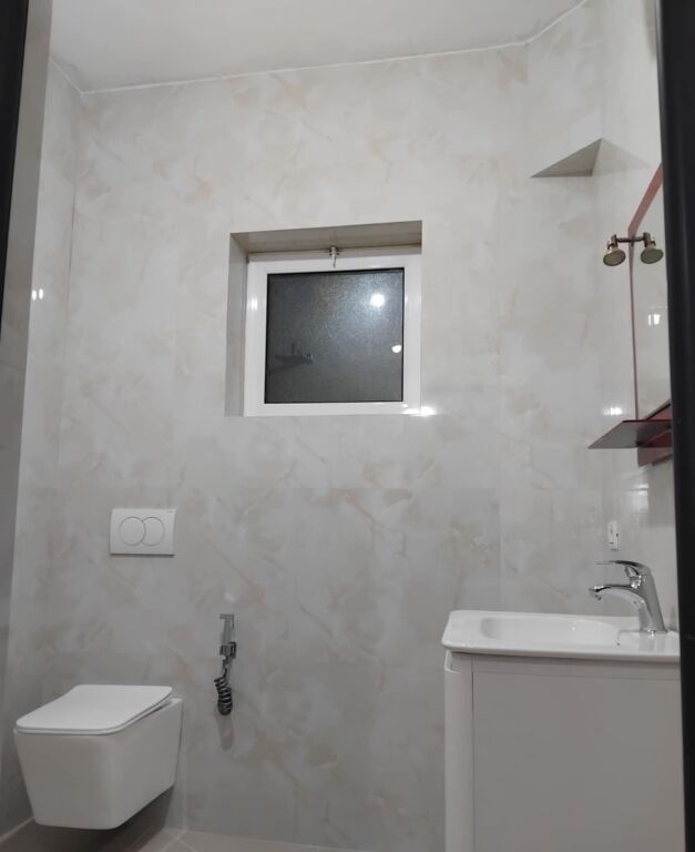 Qera | Ambjent Biznesi | Kamëz | 400 €/muaj