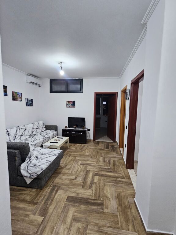 Apartament 2+1 me qera | Astir |