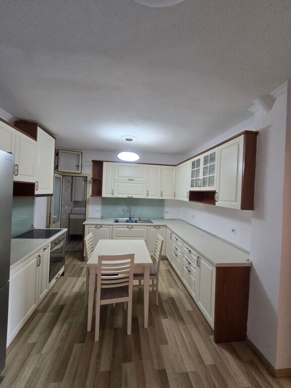 Jipet me qera Apartament 1+1 Te liceu