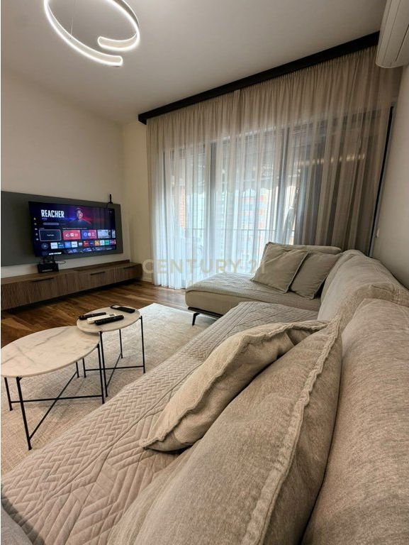 Appartamento Moderno in Vendita a Myslym Shyri – Posizione Premium nel Cuore di Tirana