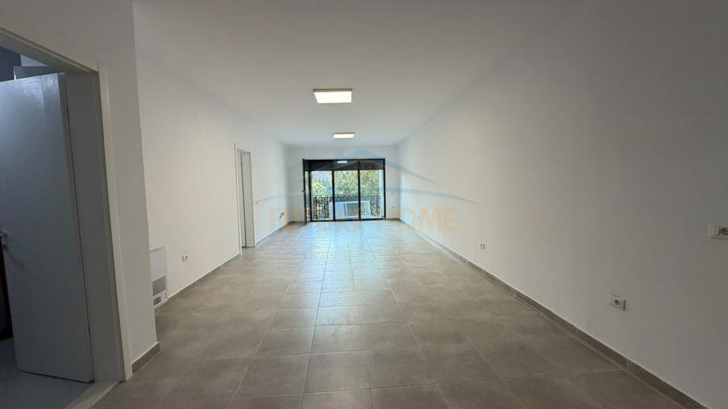 Qera, Apartament 3+1, Liqeni I Thatë, Tiranë.