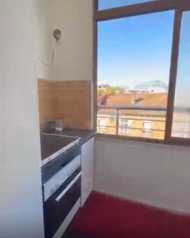 Apartament 1+1 me qira tek Medreseja!