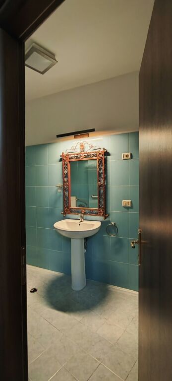 Apartament 2+1+2 per qera ne Astir !
