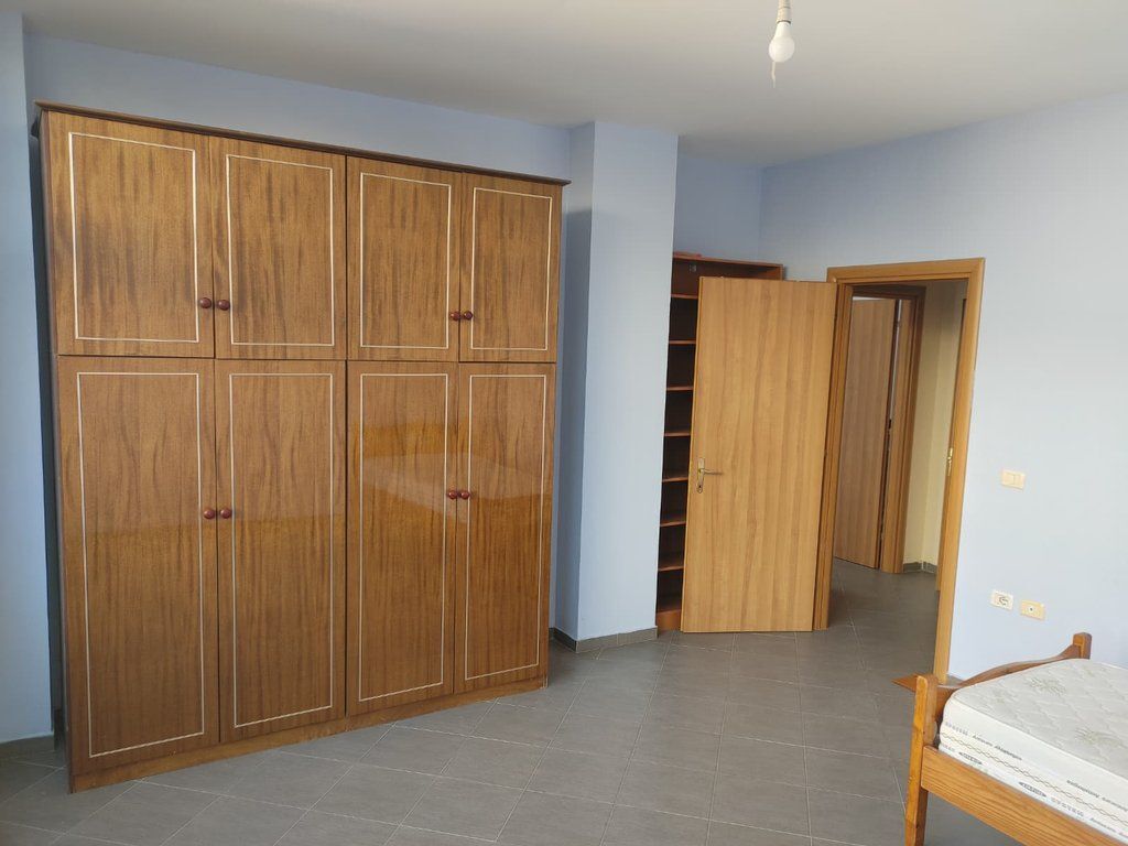 APARTMENT 2+1 FOR RENT | 5 MAY STREET, TIRANA /Month 50,000 Lek /Month