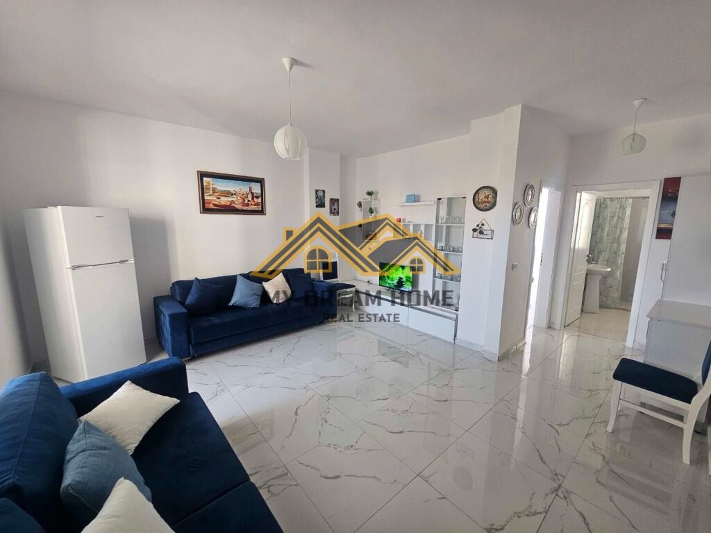SHITET APARTAMENT 1+1 NE GOLEM