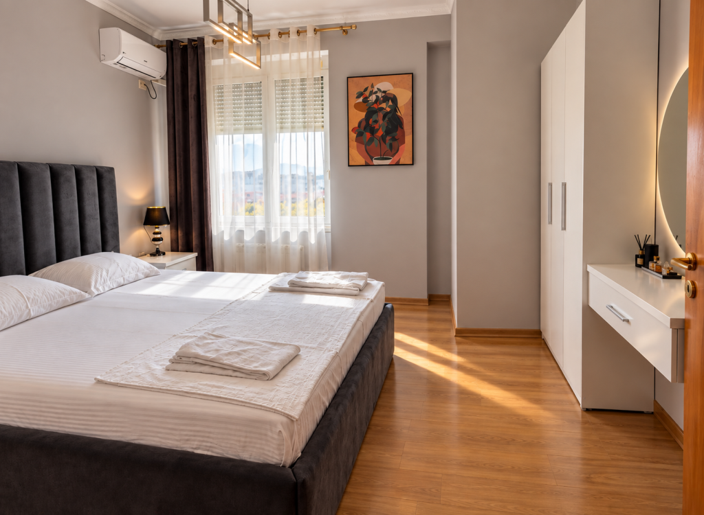 Apartment 2+1 for rent near Pazari i Ri