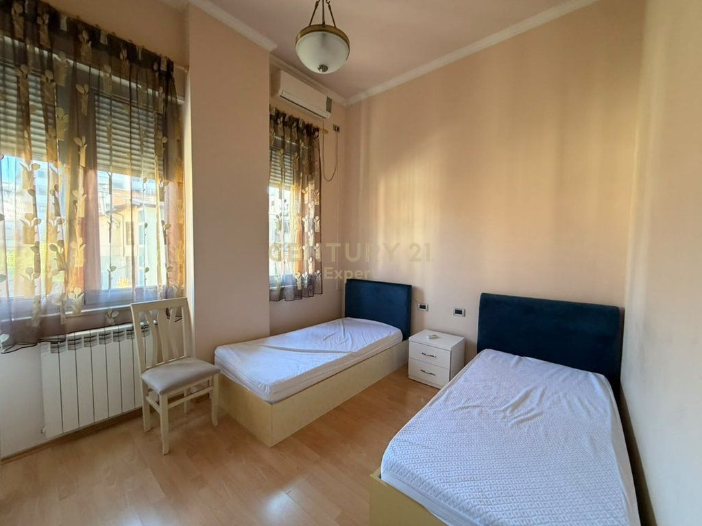 Affittasi appartamento 2+1+2 a Pazari i Ri