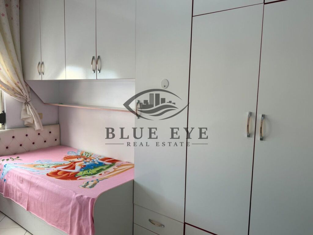 JEPET ME QIRA APARTAMENT 2+1 – PRANË KAZAZIT!