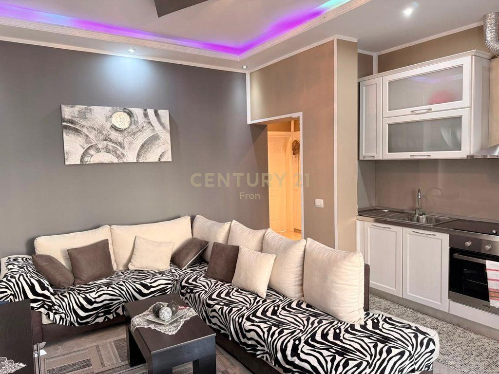 Appartamento 2+1 In Affitto Via Bardhyl 650 € /Mese 60.000 Lek /Mese